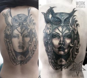 Коррекция и исправление старой татуировки на спине, девушка с совой