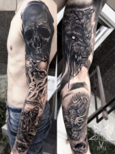 Рукав, мужская черно-серая татуировка