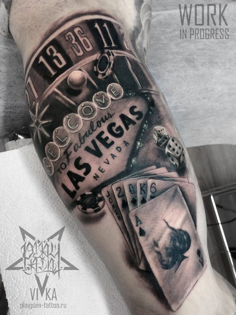 Las Vegas tattoo, чикано на бицепсе