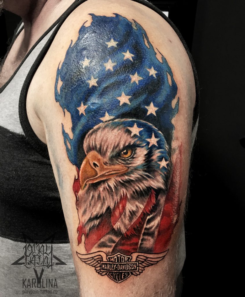 Цветная татуировка, орел на плече